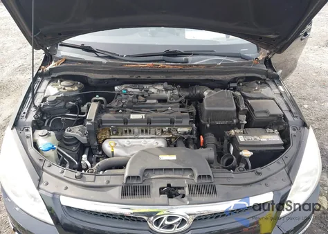 2011 Hyundai Elantra Touring Gls z USA, uszkodzony, nr VIN KMHDB8AE1BU091744